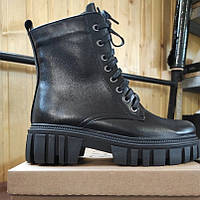 Ботинки женские кожаные зимние черные на тракторной подошве Черевики жіночі шкіряні зимові чорні (Код: 3164)