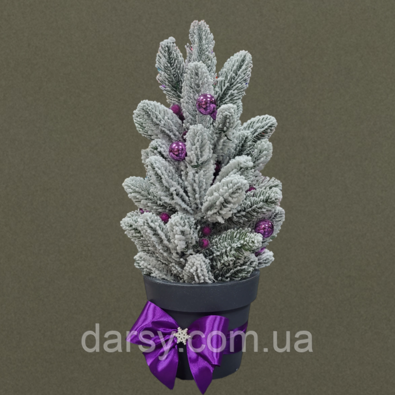Ялинка лита 40 см в горщику зелена засніжена штучна з декором фіолетова, фото 1