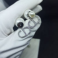 Серьги Dior лого с камешками серебристые с жемчугом. топ