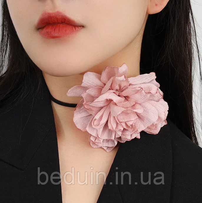 Елегантний ніжний чокер Квітка на шию Вельветова Троянда — Aushal Jewellery