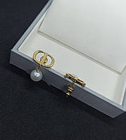 Серьги Dior лого в золоте с жемчугом. топ