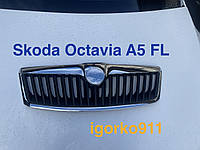 Решетка капота Skoda Octavia A5 08-12 шкода октавия а5