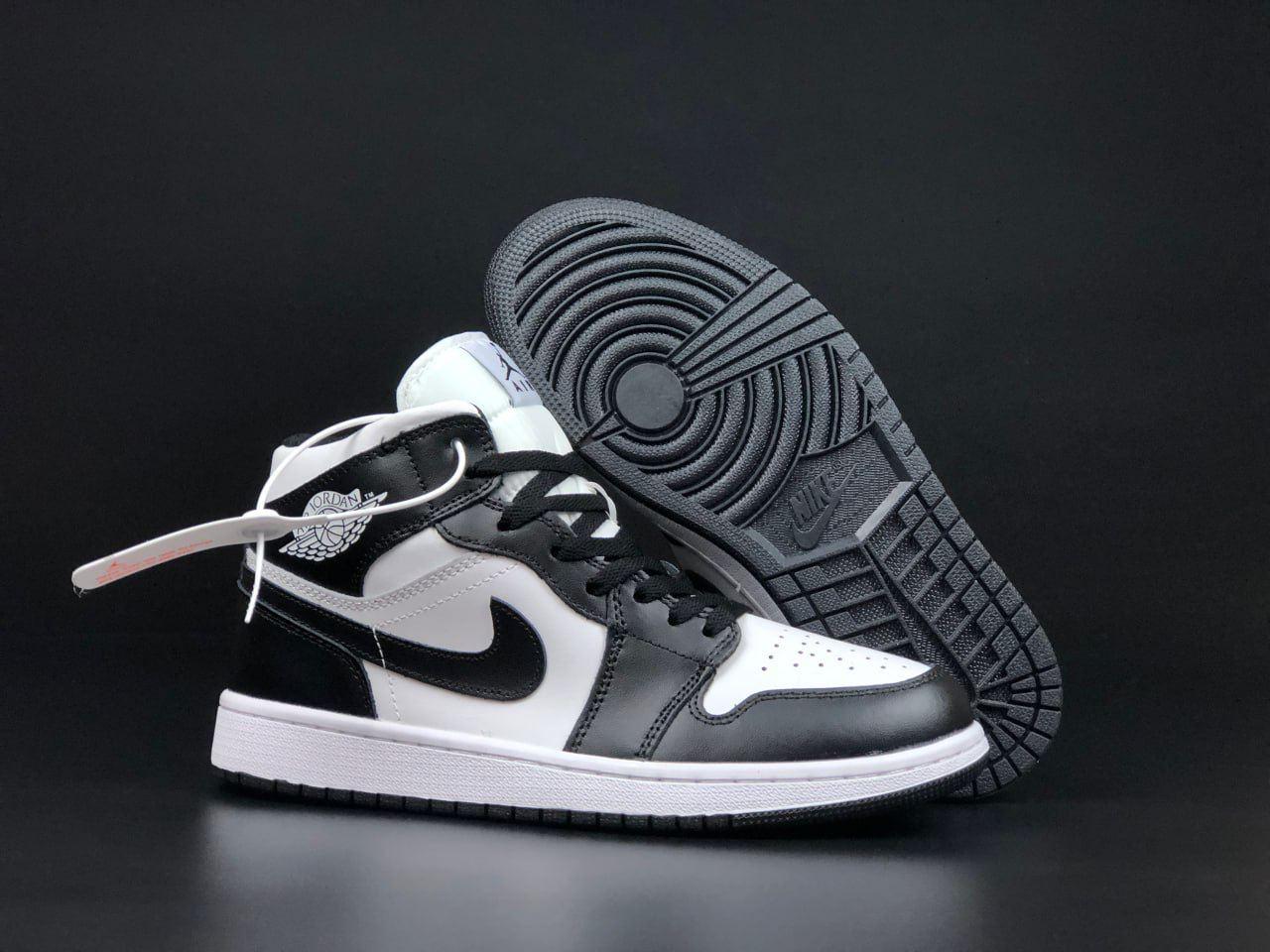 Кросівки зимові чоловічі Nike Air Jordan чорно-білі на хутрі найк аїр джордн високі шкіряні, фото 1