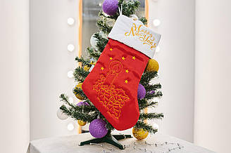 Новорічний подарунковий чобіт, Різдвяний носок, з вишивкою, червоного кольору,вишивка -"Свічка" .