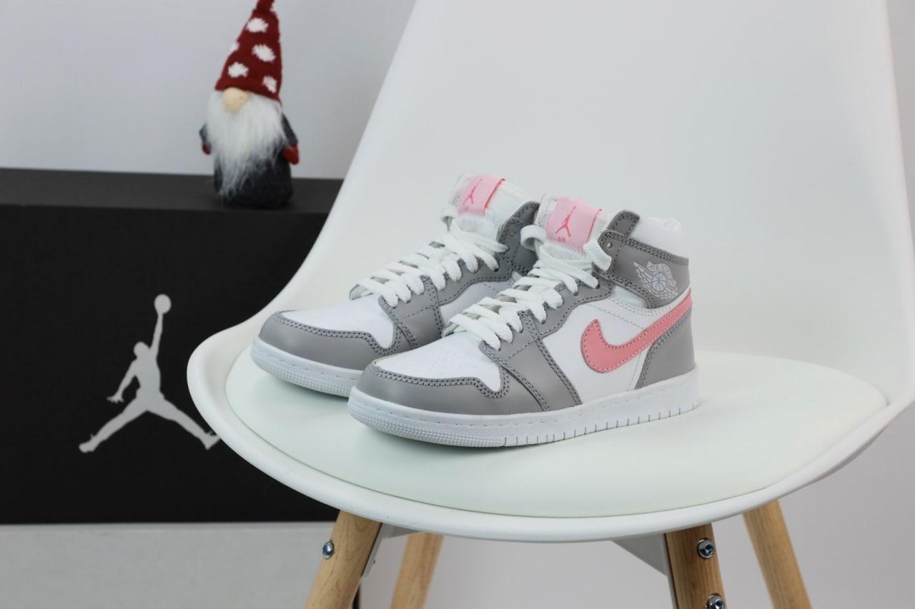 Кросівки жіночі зимові Nike Air Jordan Fur сірі з рожевим на хутрі високі найк, фото 1