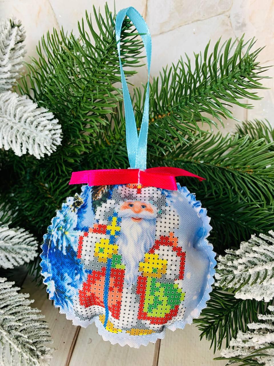 Заготовка для вишивки новорічної іграшки Дід Мороз. Шита 2-стороння, фото 1