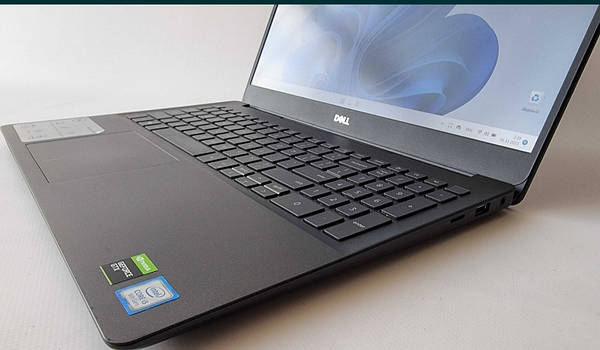 DELL Inspiron 7590 i5 9300H GTX 1050 3Gb RAM 8Gb SSD 512Gb