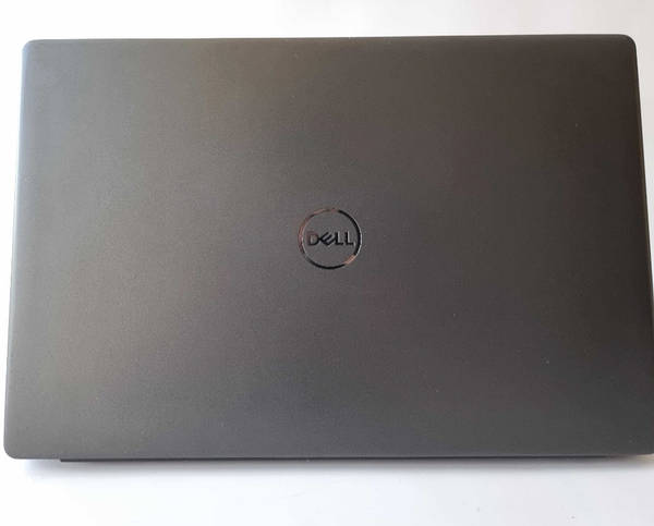 DELL Inspiron 7590 i5 9300H GTX 1050 3Gb RAM 8Gb SSD 512Gb