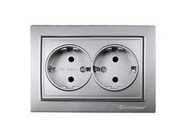 Розетки прихованої проводки двойні