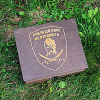 Наливатор алкогольний на 4 чарки з принтом (Рабів до раю не пускають)