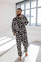 Мужская теплая парная пижама из плюша с принтом лапки размеры 46-56