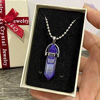 Натуральный камень Фиолетовый агат с прожилками в виде кристалла шестигранника на цепочке подарок в коробочке