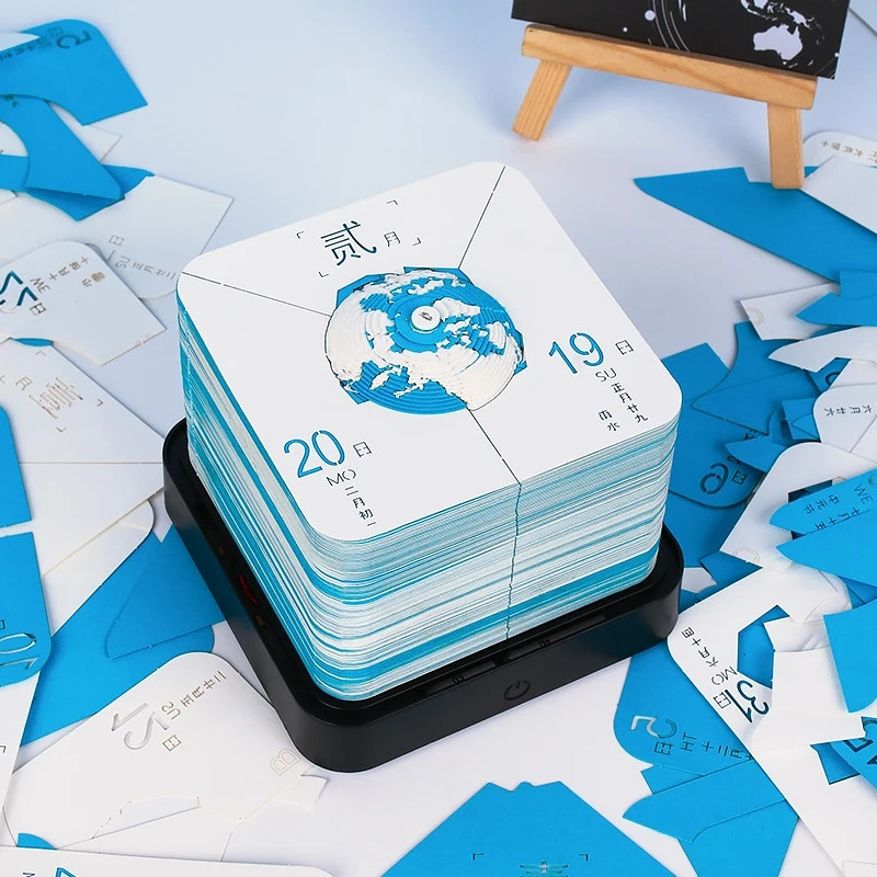 3D-календар відривний 2025 з підсвіткою Планета земля з космонавтом, фото 1