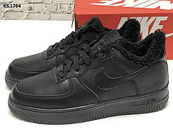 Чоловічі зимові кросівки Nike Air Force 1 07