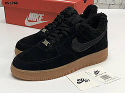 Чоловічі зимові кросівки Nike Air Force 1 07