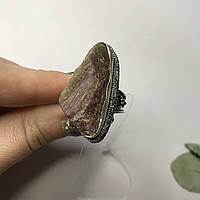 Турмалин розовый натуральный кольцо с турмалином в серебре размер 16,7