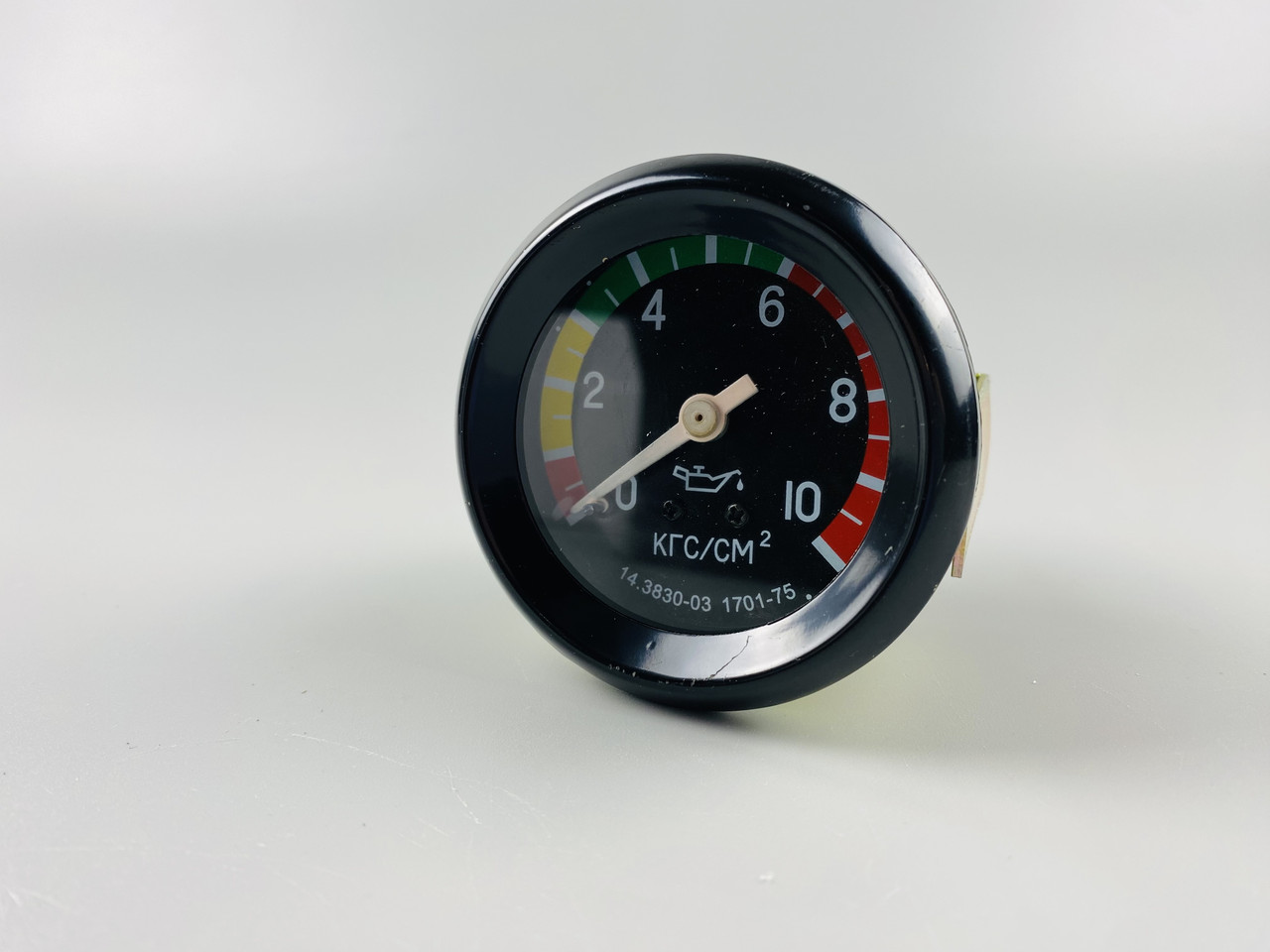 Показник тиску оливи двигуна манометр механічний МД-226 МТЗ ЮМЗ Т16 Т40 та іншої спецтехніки, фото 1