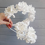 Обруч для свята— біла квітка зі срібними блискітками, фото 3