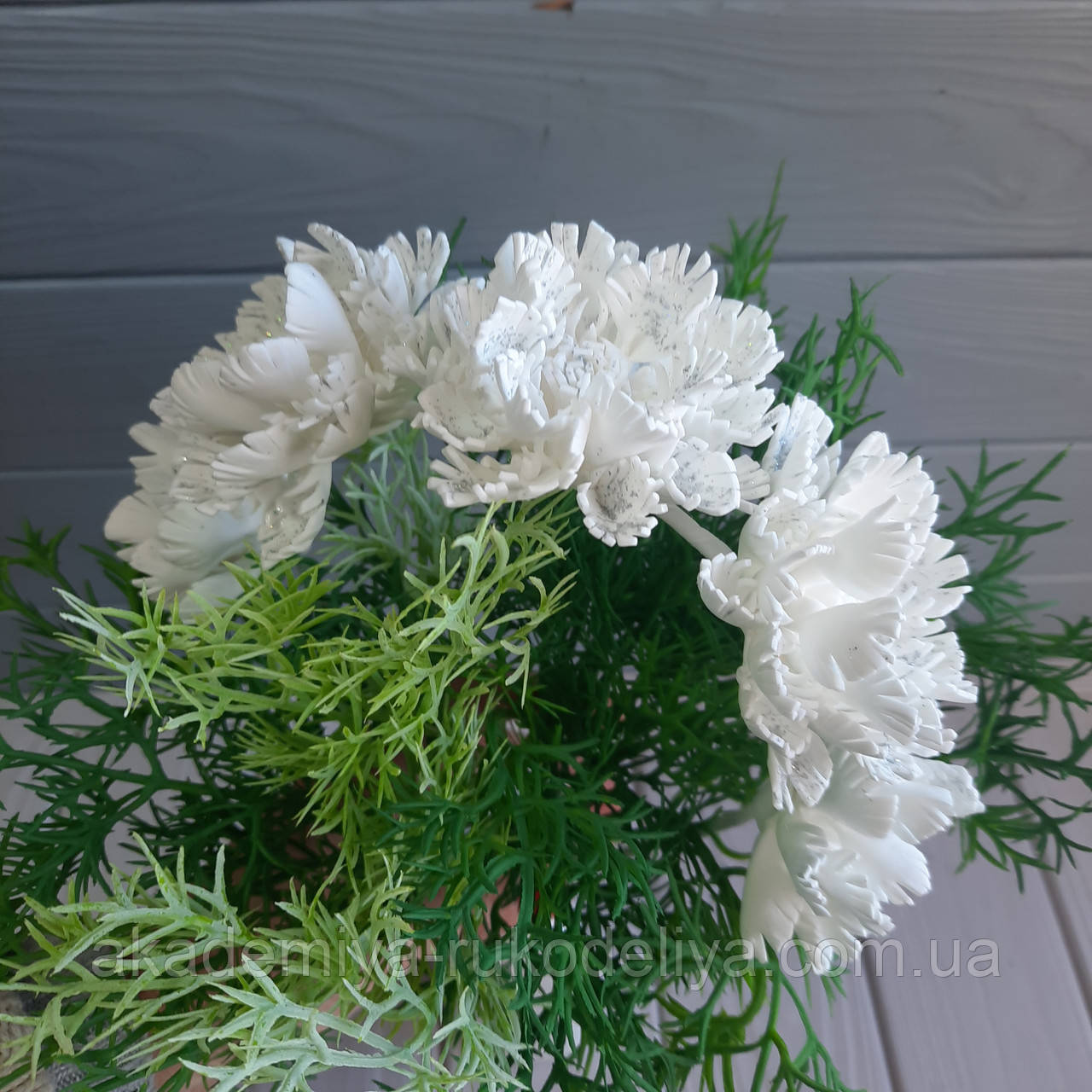 Обруч для свята— біла квітка зі срібними блискітками, фото 1