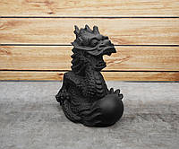 Статуетка дракона з кулею - яйцем. Символ 2024 року. Чорний, 10 см