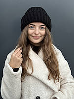 Базова жіноча шапка зимова з подвійним закотом STD чорна