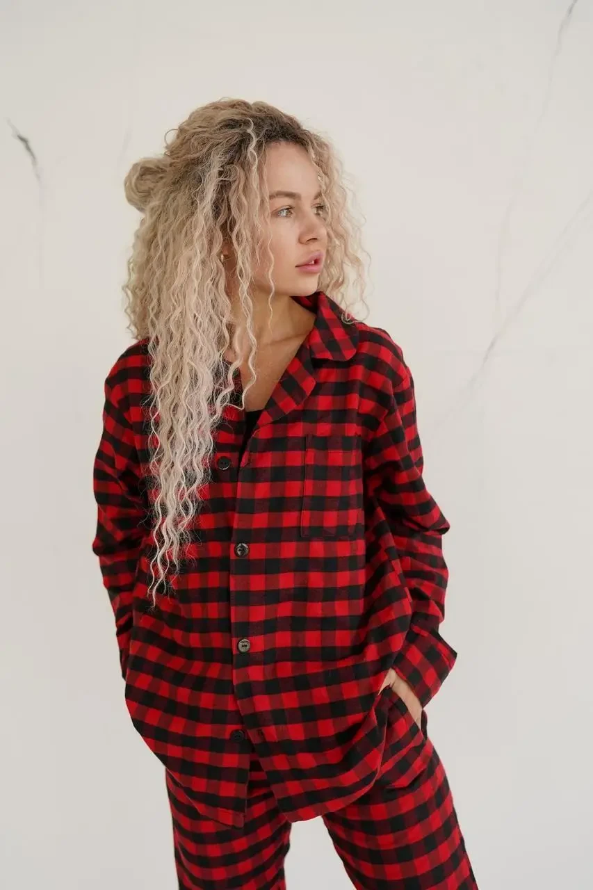 Домашня піжама фланелева розмір M Червона в клітинку