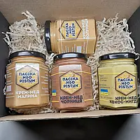 Подарунковий набір крем-меду 4 смаки в новорічному пакувані по 250 гр