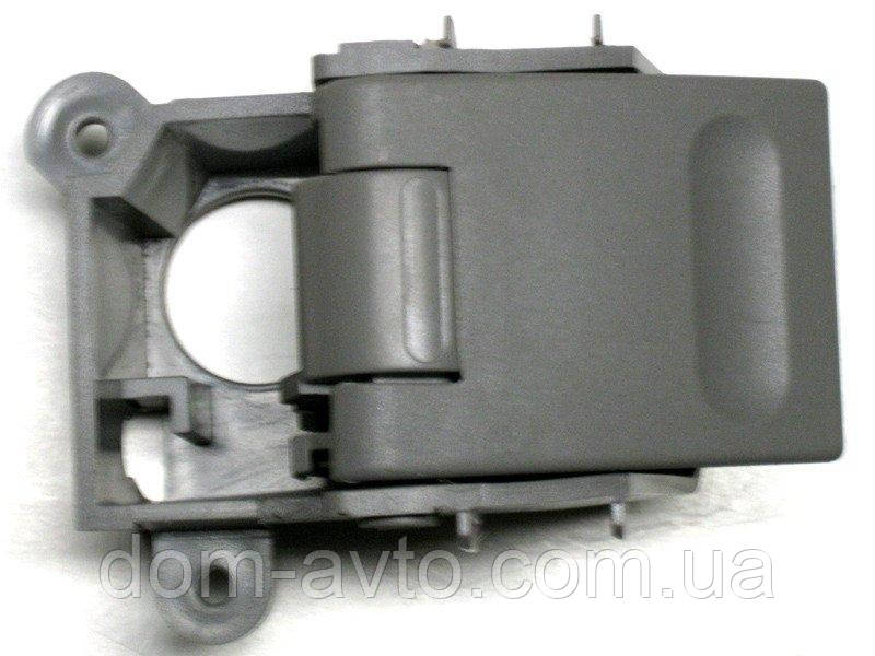 Мерседес Спринтер 95-06 Ручка передніх міжкімнатних дверей СІРА ліва