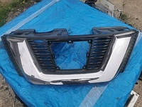 NISSAN X-TRAIL T32 LIFT GRILL ПЕРЕДНЯ РЕШІТКА