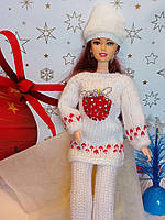 Новогодний свитер на куклу Барби с елочной игрушкой. Ручная работа.
