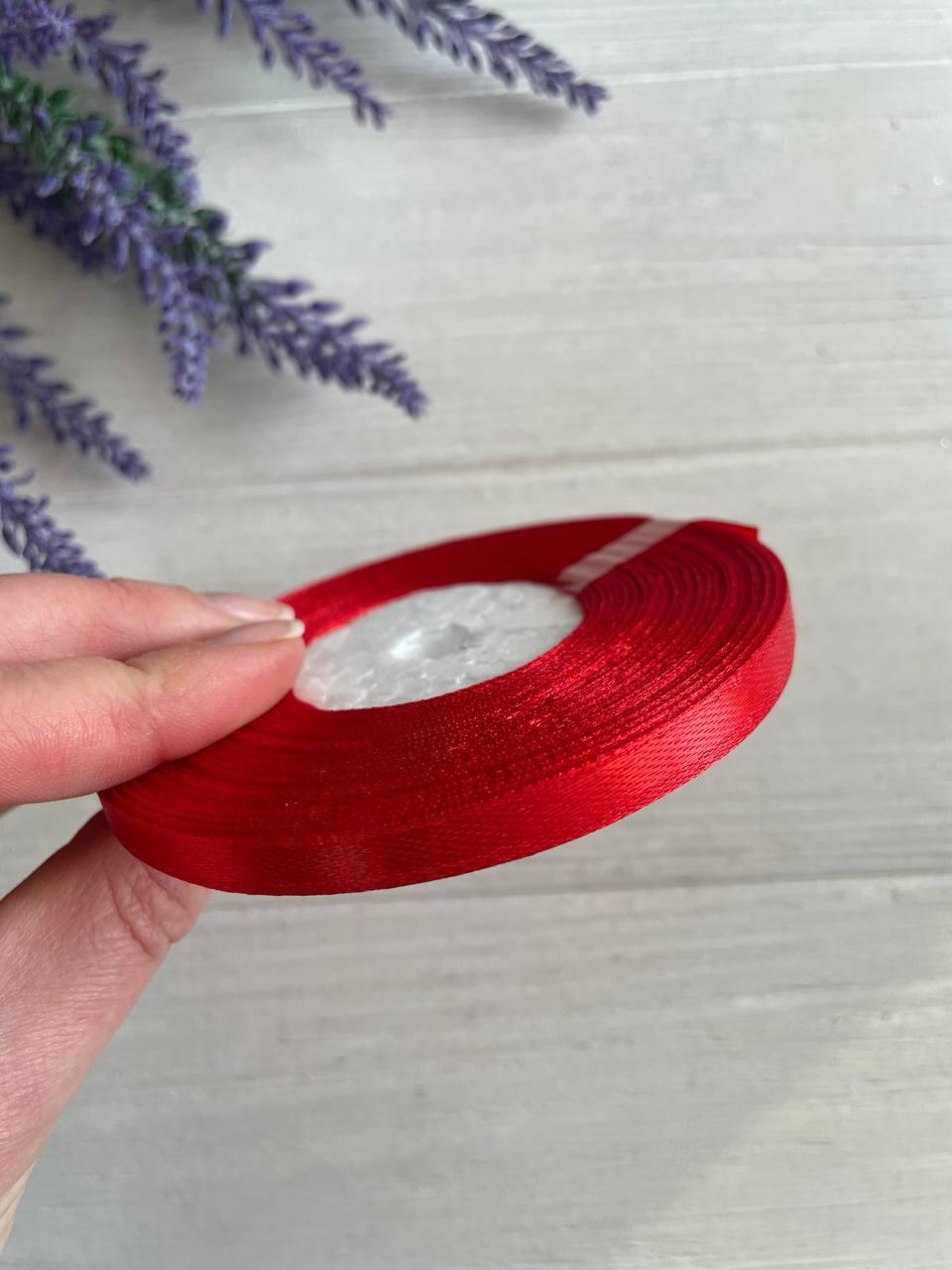 Стрічка атласна 0,6 см рулон 32,5 метра червона