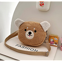 Сумка плюшева аніме тедді хутряна ведмедик на ремінці кругла сумка через плече японський стиль Korni (АА)