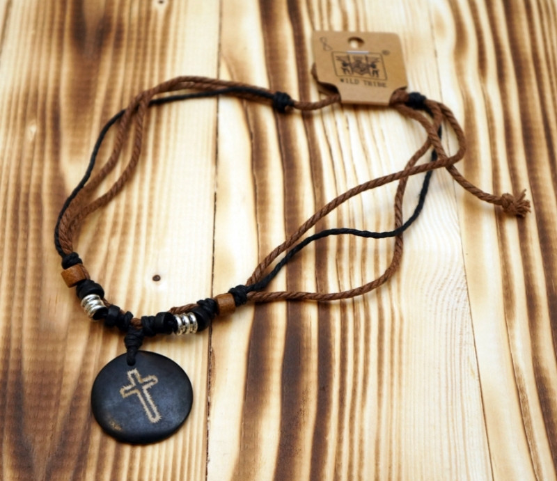 Амулет із кістки на шнурку "Wild Tribe" No8