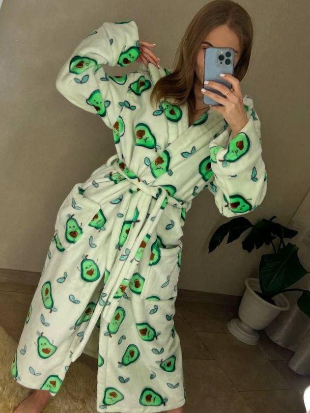 Гарний теплий жіночий довгий махровий халат з авокадо, фото 1