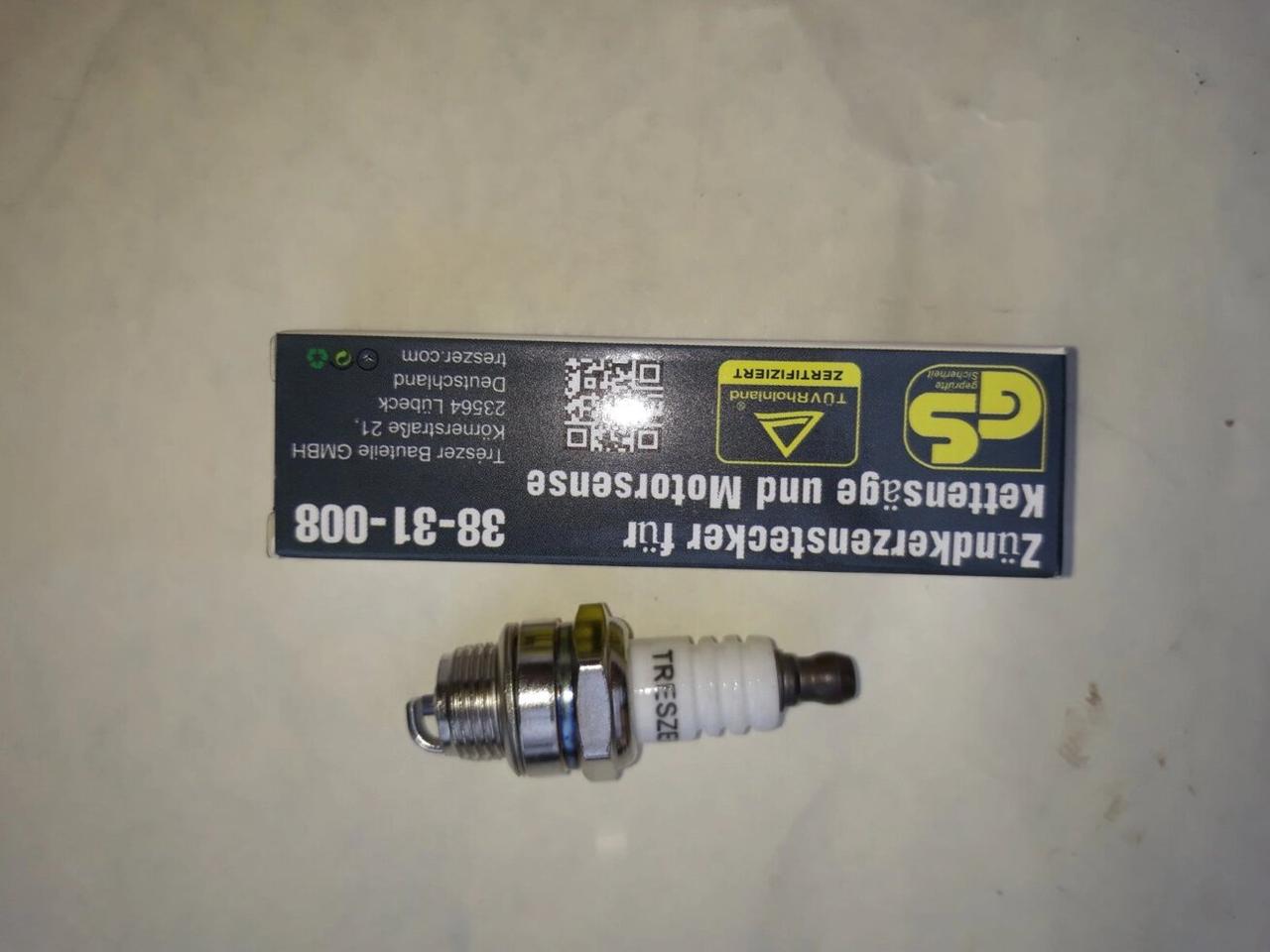 Свічка Treszer Німеччина для бензопили ST 210, 230, 250