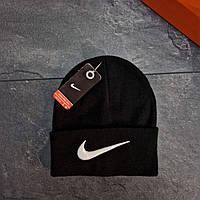 Мужская зимняя шапка Nike черная спортивная логотип вышитый Найк теплая с отворотом