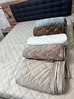 Теплый плед покрывало на кровать велюр с наполнителем (синтепон) евро 210х230 разные цвета