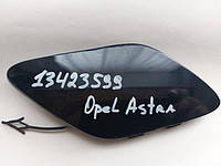 Заглушка бампера GM Opel Astra 13423599
