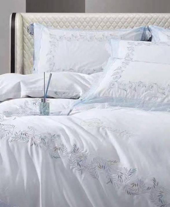 Комплект постільної білизни 200*230 білий Blumarine 22875