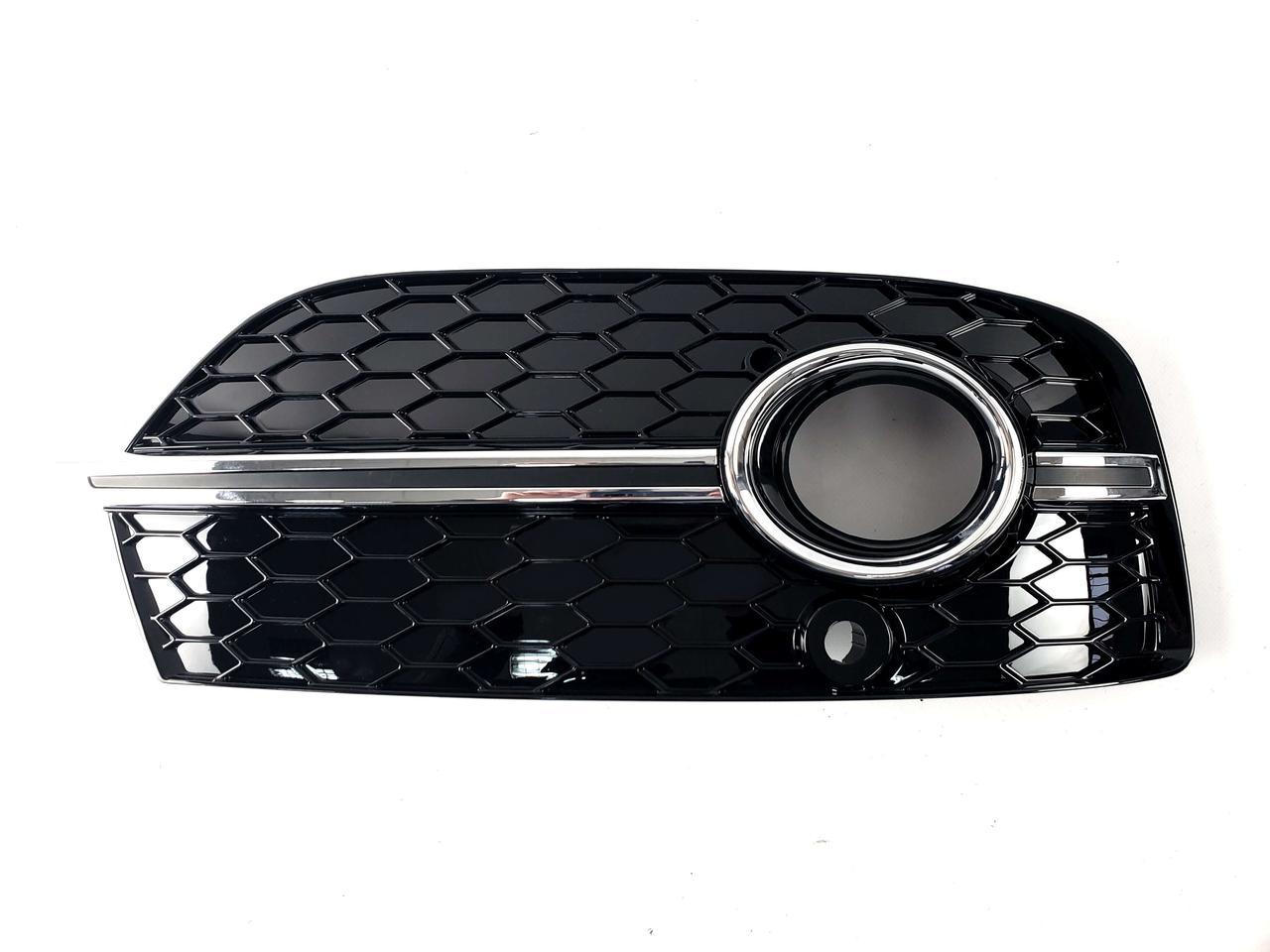 Решетки переднего бампера в стиле S-Line на Audi Q3 8U 2011-2014 год Черная с серой вставкой ( Под парктроники - фото 4 - id-p2032198618