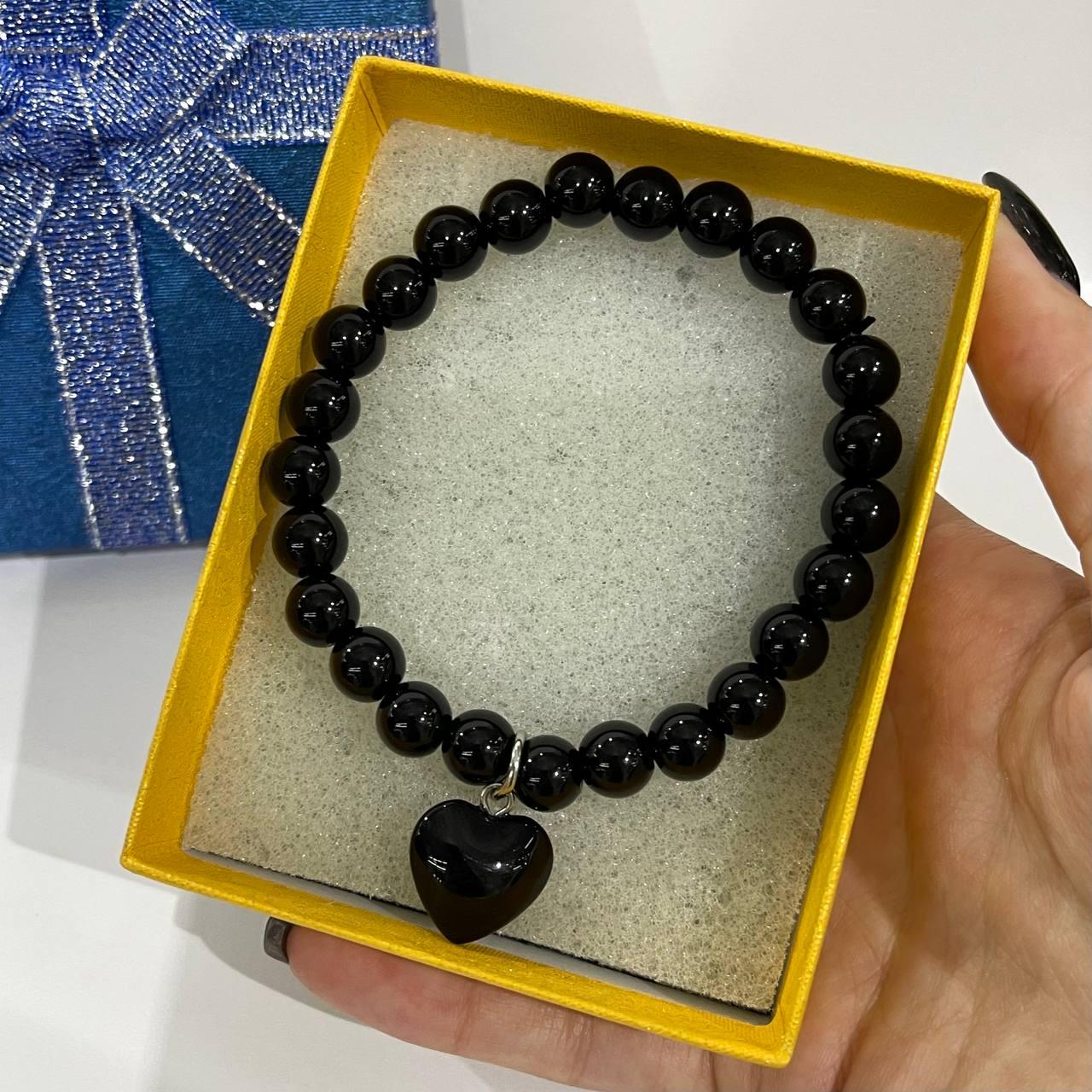 Браслет з кулоном із натурального каменю Чорний Агат гладкі намистини 6 мм - оригінальний подарунок дівчині, жінці в коробочці