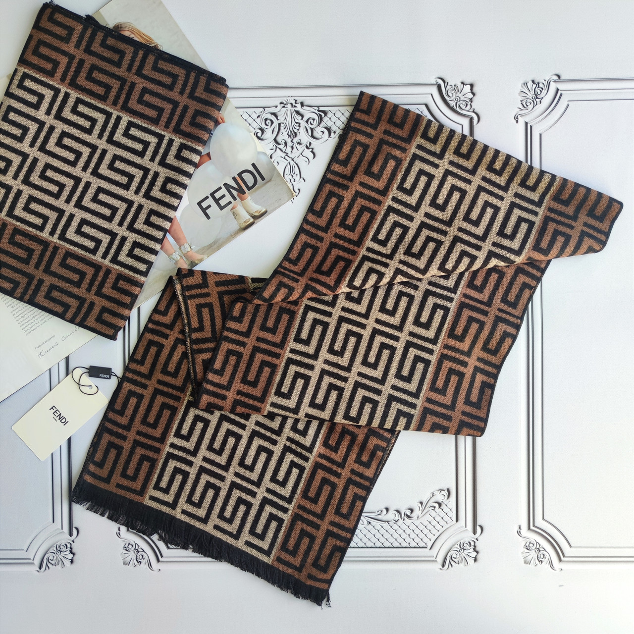 Брендовий кашеміровий шарф