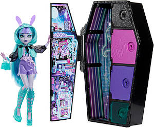 Лялька Монстер Хай Твайла Mattel Monster High Twyla Skulltimate Secrets HNF82