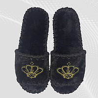 Женские тапочки велюр с вышивкой Короны черные открытые Велюровые тапочки, размеры 36-41, 23-26 см 38/39, 24.5
