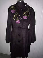 Пальто женское кашемировое с валяной дизайнерской вышивкой черного цвета