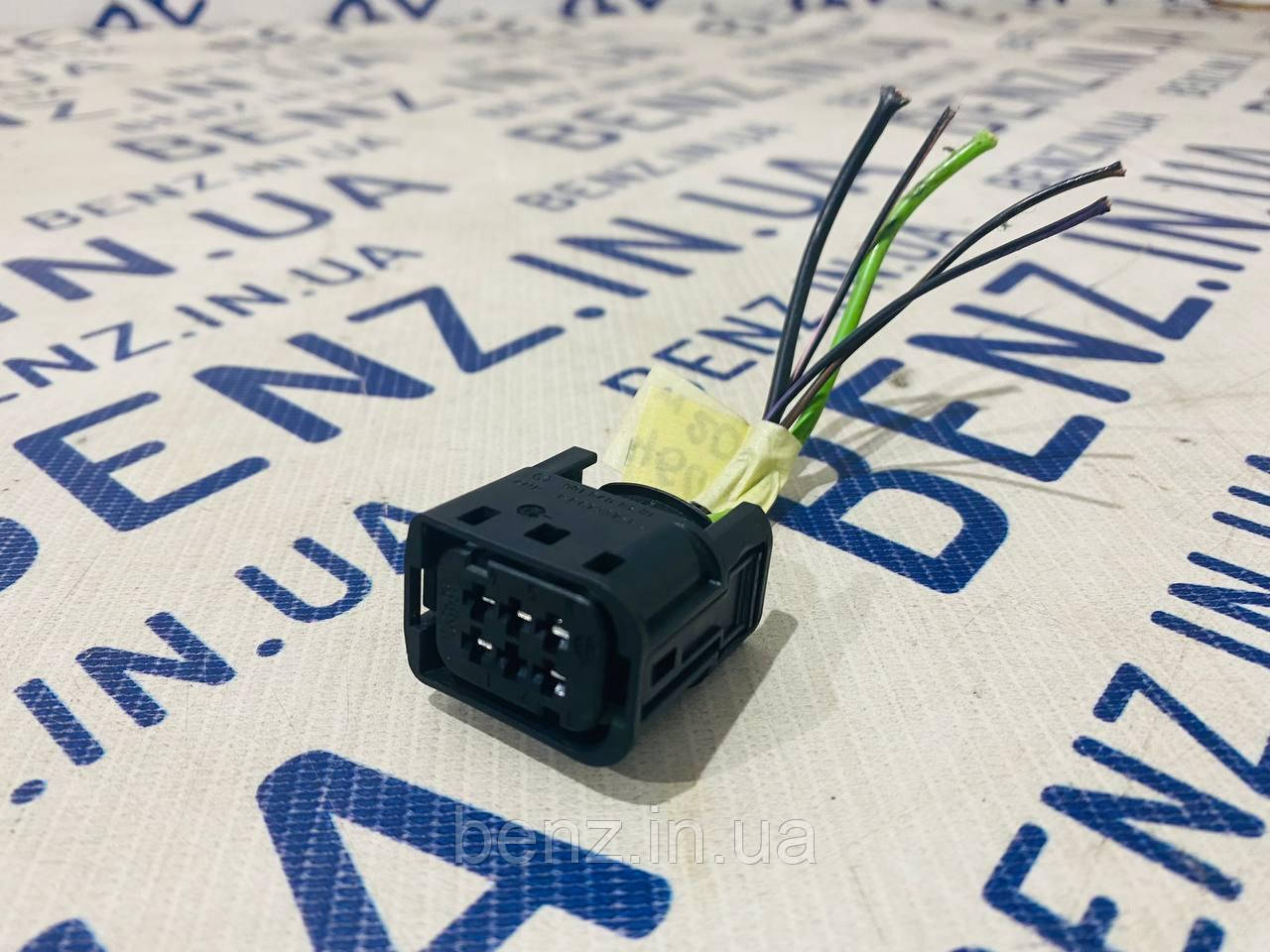 Роз'єм електродвигуна склопідйомника передніх дверей Mercedes W204 A0015409181, фото 1