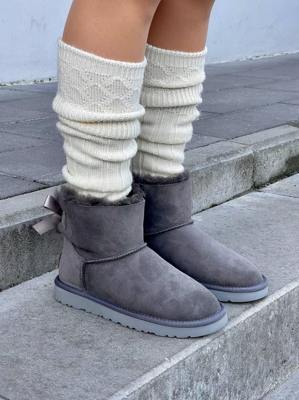 Уггі жіночі зимові сірі UGG MINI BAILEY BOW II BOOT GREY (04163)