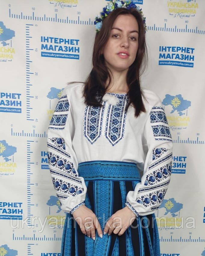 Вишита сорочка жіноча з густим орнаментом "Небесна блакить"