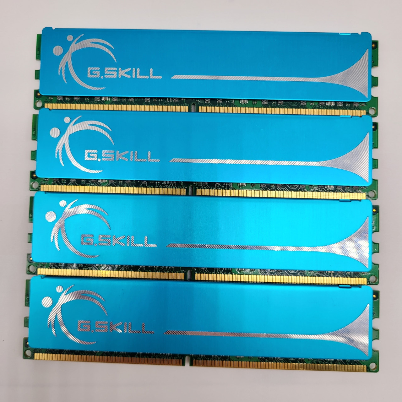 Комплект ігрової оперативної пам'яті G.Skill DDR2 8Gb (4x2Gb) 800MHz PC2-6400U 2R8 CL4 (F2-6400CL4D-4GBPK) Б/В