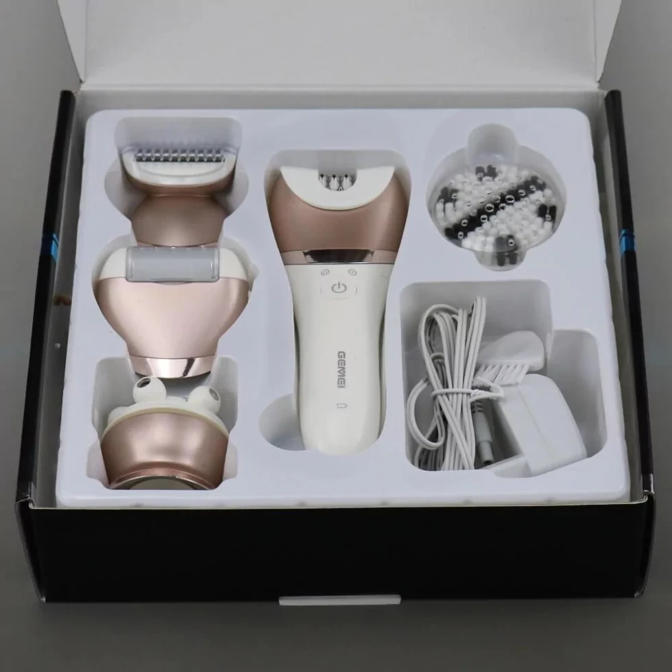 Епілятор жіночий для всього тіла акумуляторний пемза Gemei GM-7003 5 в 1 бритва з насадками, фото 1